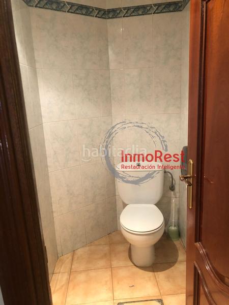 Foto c00937fb-e90a-4112-b76d-b4cbe2bc9e5f. Local commercial dans Casco Histórico de Barajas Madrid