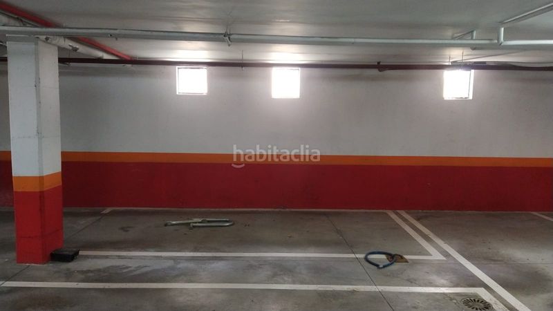 Foto ea132be9-e10b-449e-bc6f-bc2547201cf5. Aparcament cotxe a calle madrid 38 a Brunete