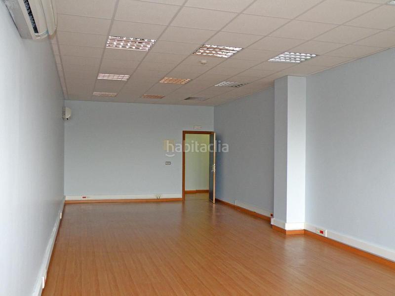 Foto 1e529b44-fa02-4a70-a234-8db41251d0ff. Rent office space in n/a in El Barral Ferial Coslada