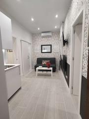 Pis  Calle de san isidro labrador 13. Piso  a estrenar, ideal para inversores o una familia.