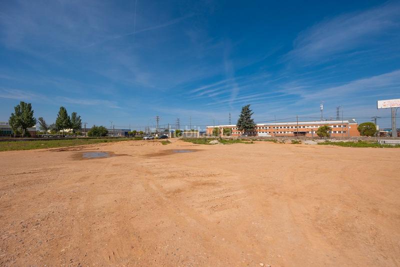 Foto 5bba671b-582c-46ea-aad2-55de35feb126. Solar industrial a Marchamalo