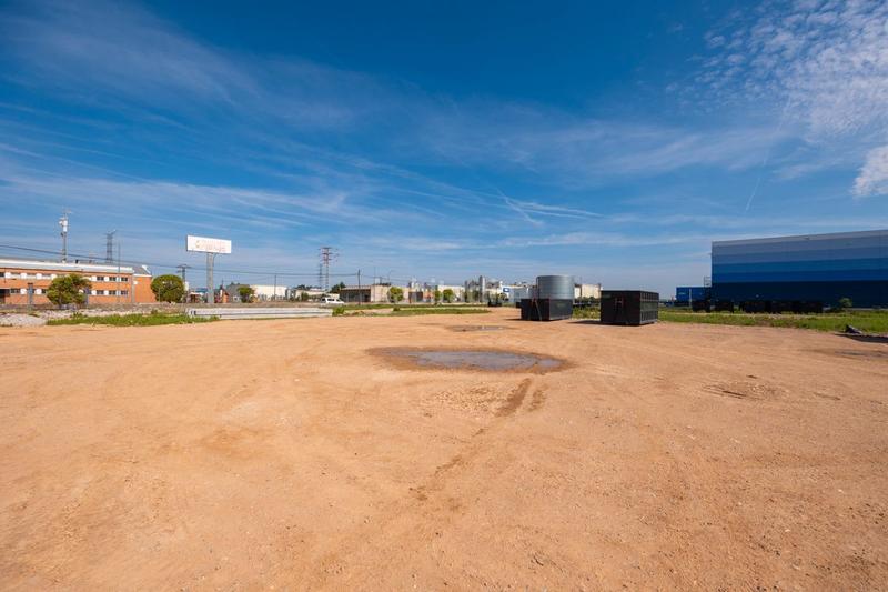 Foto 95de2a0c-a083-45b1-b9a0-a133e2c63a30. Solar industrial a Marchamalo