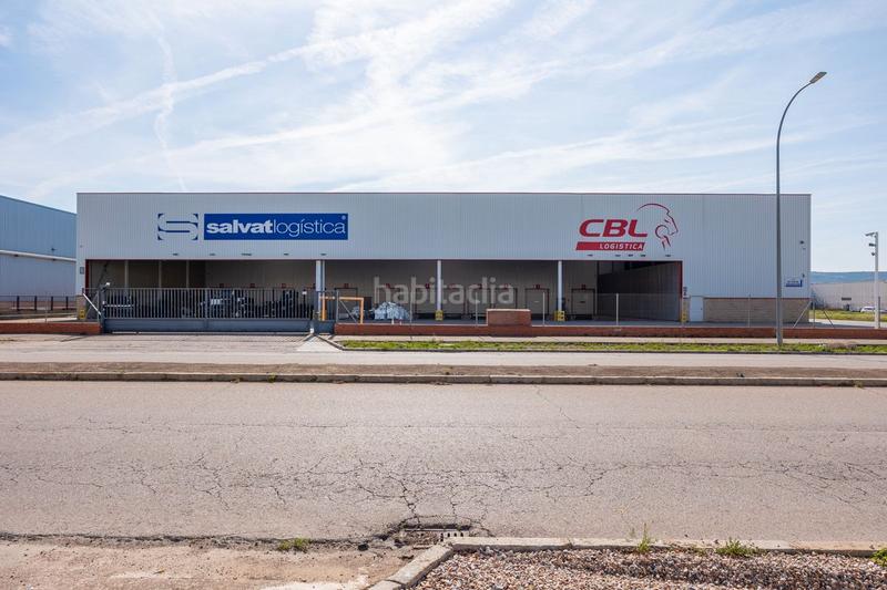 Foto c5f2493c-87e9-4ede-9711-85a95432937a. Solar industrial a Marchamalo