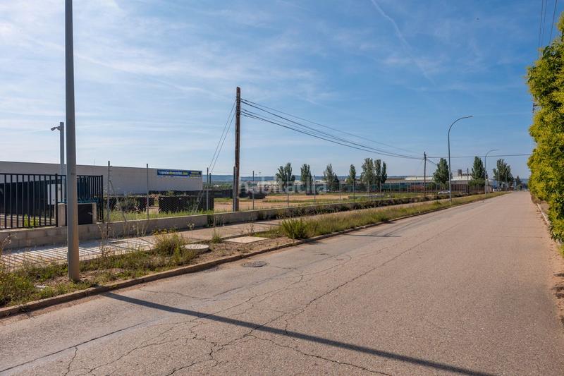 Foto a42cd4a7-2e13-4815-ad5e-36b2be716c63. Terrain industriel dans Marchamalo