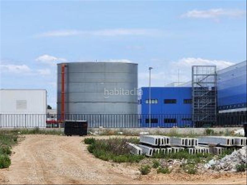 Foto c2213fec-5c1a-4526-a953-33c08753c3ee. Terrain industriel dans Marchamalo