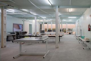 Locale commerciale in N/A 6