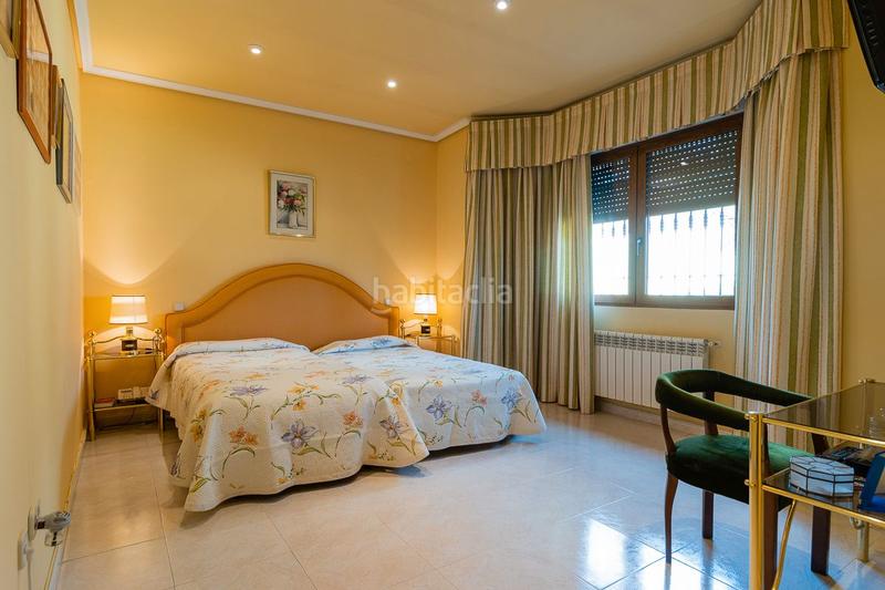 Foto 70a6bfb8-2500-479e-9d83-1ddd8cafd5bb. Chalet mit heizung parking pool in Salud y Alegría - El Lago Torrelodones