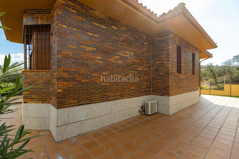 Foto c15804fe-e314-49d0-8a64-b6658da59271. Chalet mit heizung parking pool in Salud y Alegría - El Lago Torrelodones