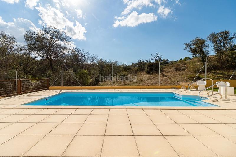 Foto a0a7e14c-75ea-472e-bbd8-1892f0b36818. Chalet avec chauffage parking piscine dans Salud y Alegría - El Lago Torrelodones