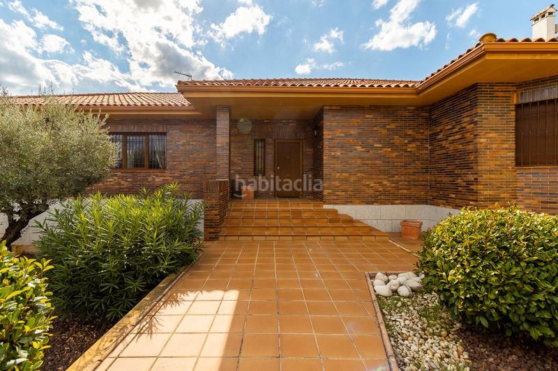 Foto ce0dafcc-0c1a-4158-955c-7278d36f0d09. Chalet avec chauffage parking piscine dans Salud y Alegría - El Lago Torrelodones