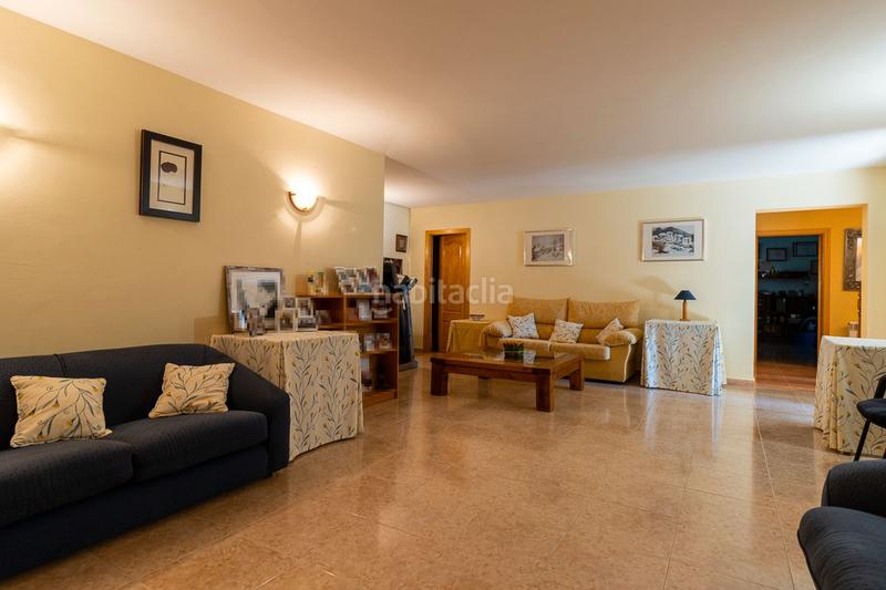 Foto d59b976e-2ab4-40bc-92cb-0b92c31330cd. Chalet avec chauffage parking piscine dans Salud y Alegría - El Lago Torrelodones