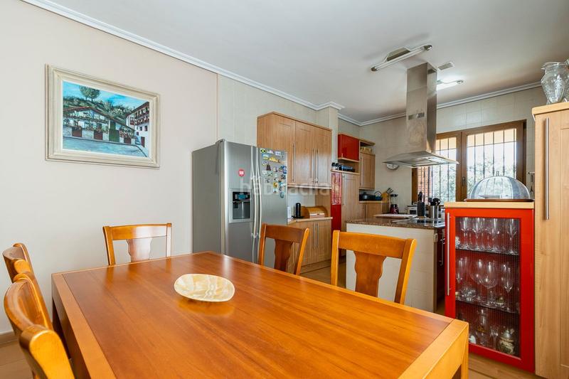 Foto 804e52de-5c89-4506-8ffc-f584ab63bdc9. Xalet amb calefacció aparcament piscina a Salud y Alegría - El Lago Torrelodones