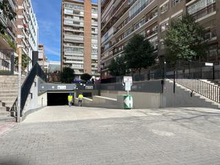 Parking coche en N/a 4. Garaje en venta en calle de francisco gervás 4, madrid