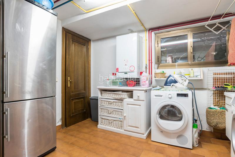 Foto e3c9e960-8510-4d09-8331-e302333e53b9. Casa aparellada amb piscina a Pueblo Pozuelo de Alarcón