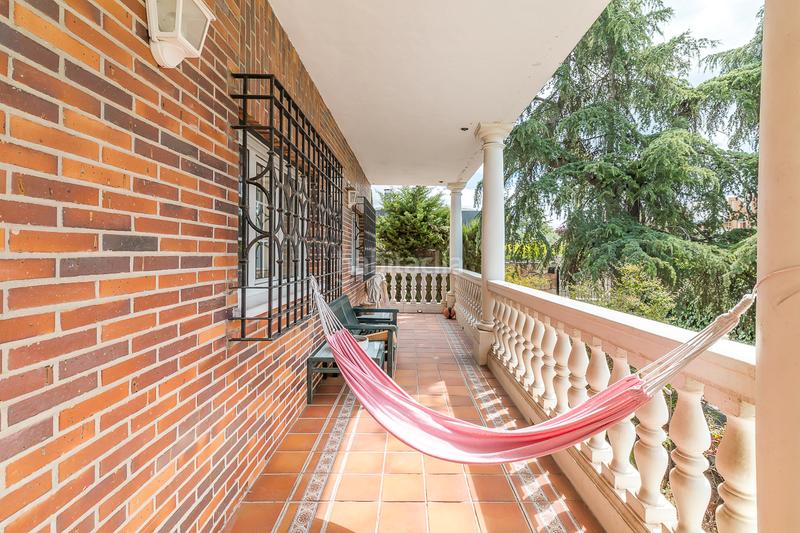 Foto c9244c84-0d7c-4eed-84d4-a057e1308730. Chalet mit parking pool in Norte Pozuelo de Alarcón