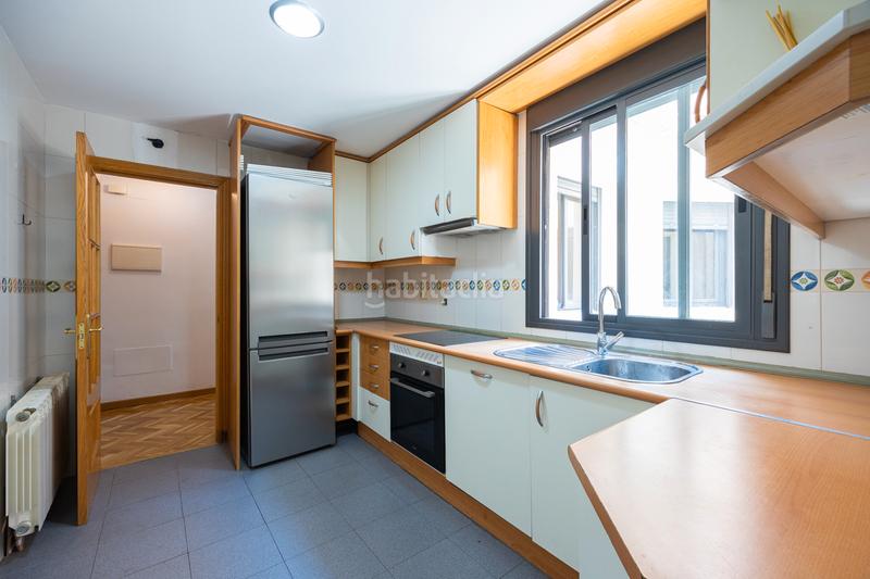 Foto 6136148f-14c6-4ff3-abb0-7b18ee8fb1af. Duplex con parcheggio in Santa Bárbara Toledo