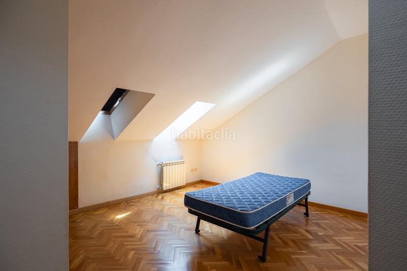 Foto 77d8cb2b-bf6a-4700-a11f-295182fd1600. Duplex con parcheggio in Santa Bárbara Toledo