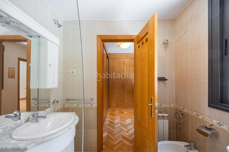 Foto 799c1623-85bd-4db9-ba8d-1e88f26c1423. Duplex con parcheggio in Santa Bárbara Toledo