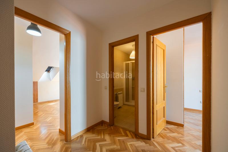 Foto f7ec4133-17c4-4b9b-a4db-3de878cfaae4. Duplex con parcheggio in Santa Bárbara Toledo