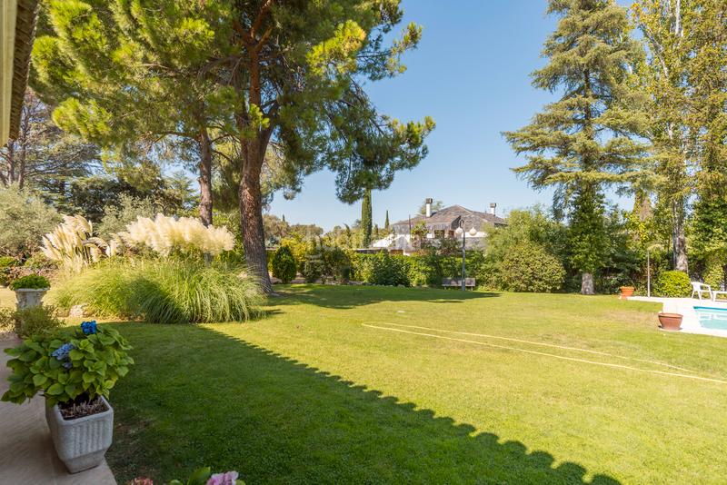 Foto 02b7e809-cf55-4a98-8773-f7ad03ba7659. Chalet en Urbanización Este-Montepríncipe Boadilla del Monte