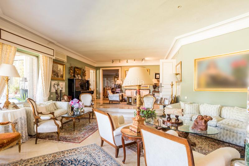 Foto 180b8665-8bbd-460b-a2e0-7aed21502d57. Chalet mit parking pool in Urbanización Este-Montepríncipe Boadilla del Monte