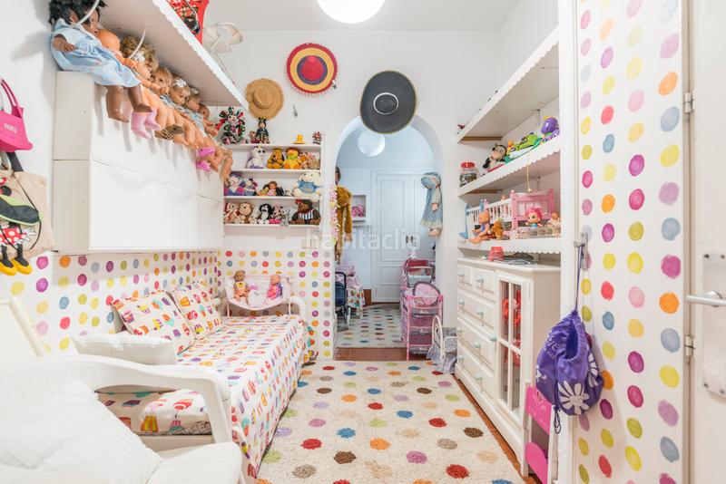 Foto 35e9fe7b-6a3d-49df-bd03-5b7a5daf9b06. Chalet mit parking pool in Urbanización Este-Montepríncipe Boadilla del Monte