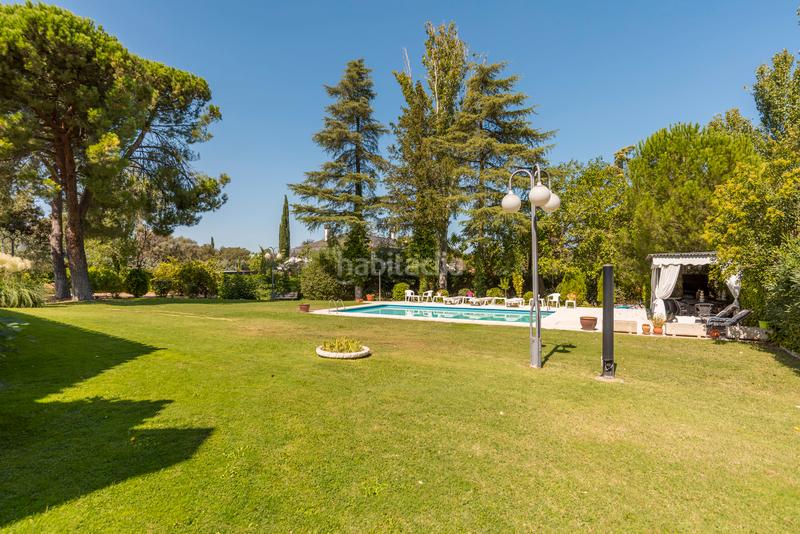 Foto 6b469cc7-9ff8-41ba-8ce9-3f033047cbe5. Chalet mit parking pool in Urbanización Este-Montepríncipe Boadilla del Monte