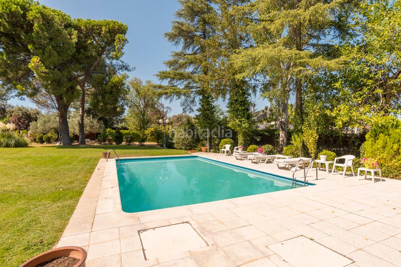 Foto 6baff5ce-ea7c-4735-8261-924749afd6a0. Chalet mit parking pool in Urbanización Este-Montepríncipe Boadilla del Monte