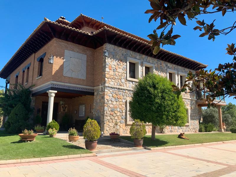 Foto 6e4ce184-d3d7-477f-8790-c6b9f2a41a26. Chalet mit parking pool in Los Cigarrales-La Bastida Toledo