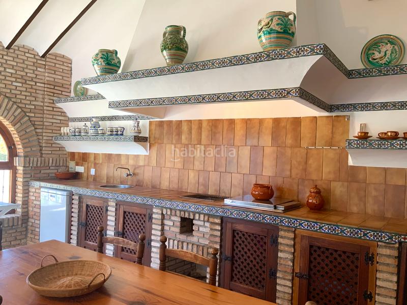 Foto ced429d0-f7ce-4913-8238-e042fba3711c. Chalet with parking pool in Los Cigarrales-La Bastida Toledo