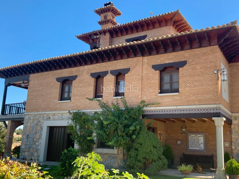 Foto a4f8f7ad-5a14-4f96-9f63-e03f364b3fce. Chalet con parcheggio piscina in Los Cigarrales-La Bastida Toledo