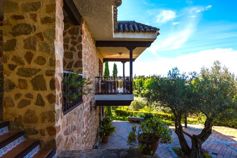 Foto 50281559-71bd-4ef7-87ac-4d127161ea17. Chalet mit heizung pool in Los Cigarrales-La Bastida Toledo