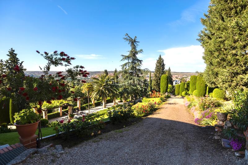 Foto 71e92ca1-2f80-422e-9b54-40ef01100c36. Chalet con riscaldamento parcheggio piscina in Los Cigarrales-La Bastida Toledo