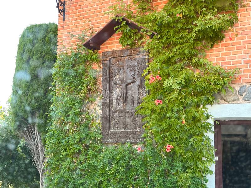 Foto b3420d49-d3d3-42c5-8cd2-e4d6541da0a4. Chalet con riscaldamento parcheggio piscina in Los Cigarrales-La Bastida Toledo