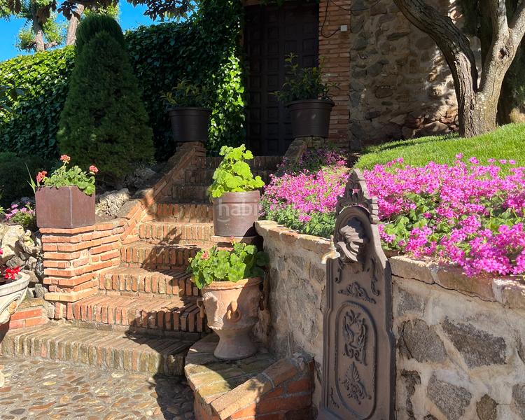 Foto 54572cd5-74e9-4364-bc0a-2f3569c92b04. Xalet amb calefacció aparcament piscina a Los Cigarrales-La Bastida Toledo