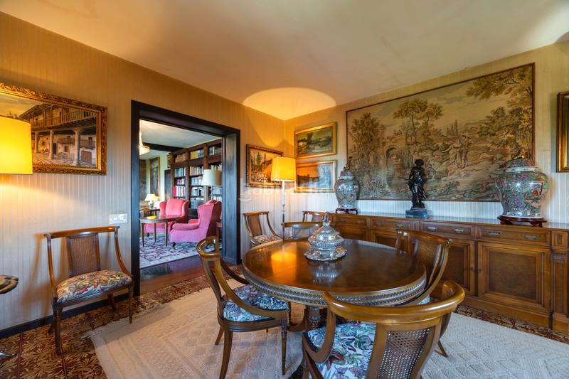 Foto 6e74181e-c7cb-45f5-97b6-b8495ddb3554. Xalet amb calefacció aparcament piscina a Los Cigarrales-La Bastida Toledo