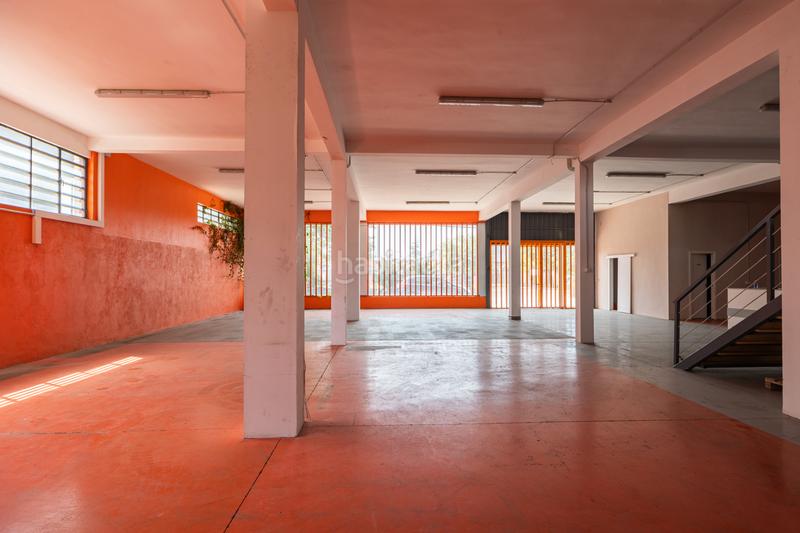 Foto 56f0451d-846c-4b50-a244-fa442a61a855. Industrial building in avenida de castilla 9 in Montserrat-Parque Empresarial San Fernando de Henares