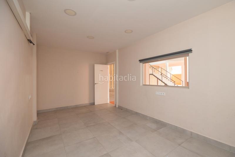 Foto 555f381a-1f32-44d9-863c-972359ea6669. Nau industrial a avenida de castilla 9 a Montserrat-Parque Empresarial San Fernando de Henares