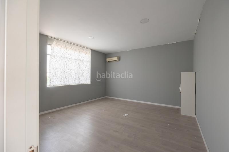 Foto 03e5bf09-001e-451b-8e3b-e56ab0ae2a9a. Nave industrial en avenida de castilla 9 en Montserrat-Parque Empresarial San Fernando de Henares