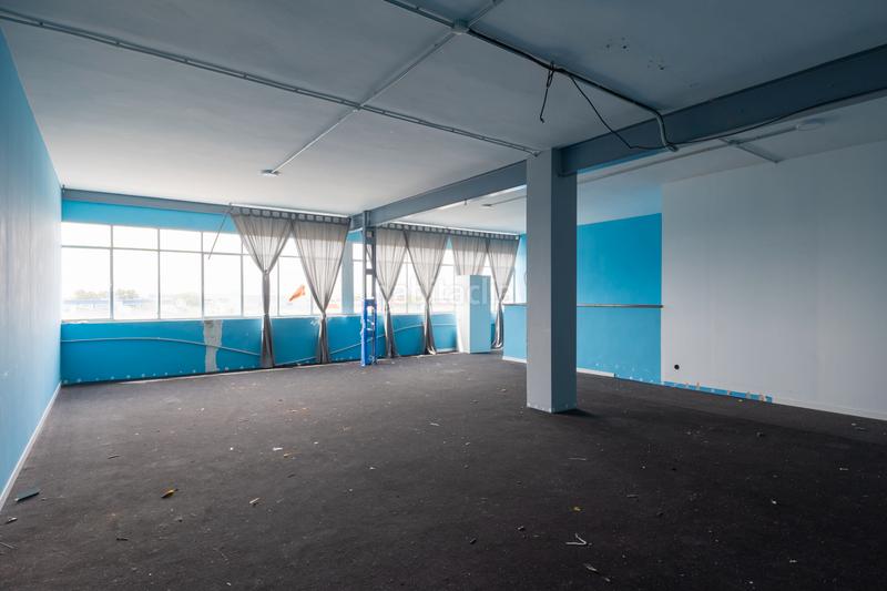 Foto a092106e-adcf-4052-bded-643230b95c53. Nave industrial en avenida de castilla 9 en Montserrat-Parque Empresarial San Fernando de Henares