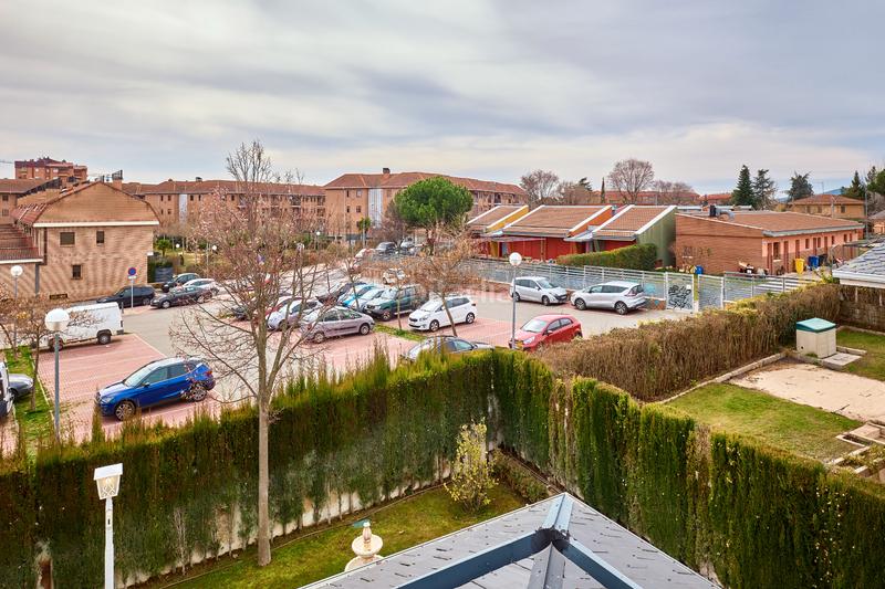Foto 4d8a3091-e93d-4a5f-aed2-7e01c01fd0f2. Chalet with heating parking in Los Arcos-Viviero Colmenar Viejo