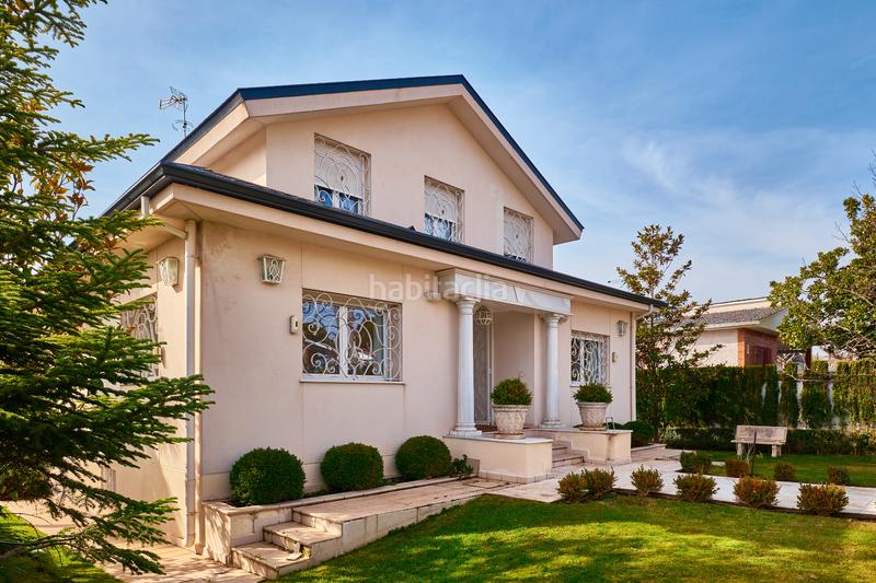 Foto 51d04ab5-fe3a-4792-ab0d-6a5e62806a82. Chalet with heating parking in Los Arcos-Viviero Colmenar Viejo