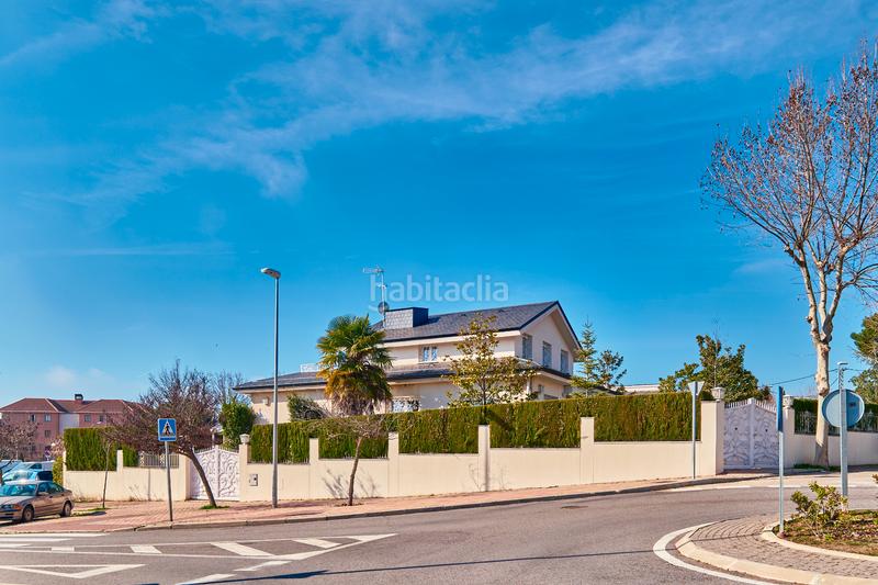 Foto dcaf26c4-453c-4d5b-a818-3541e6659611. Chalet with heating parking in Los Arcos-Viviero Colmenar Viejo