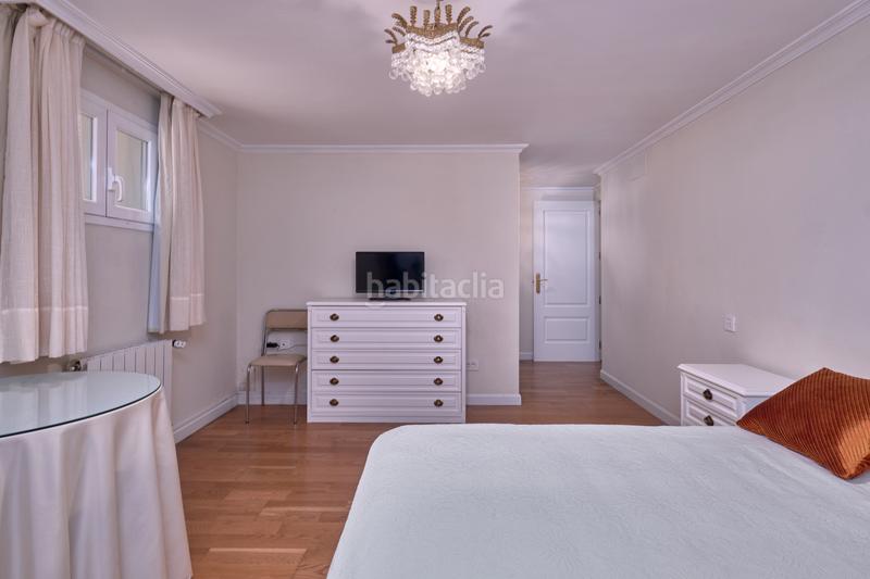 Foto ed761d20-9ff7-4c7e-842f-189f330fbecf. Chalet with heating parking in Los Arcos-Viviero Colmenar Viejo