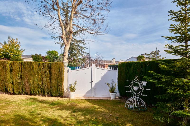 Foto 35292b06-ebaa-4b92-b191-0e7b6ced2a5d. Chalet con riscaldamento parcheggio in Los Arcos-Viviero Colmenar Viejo