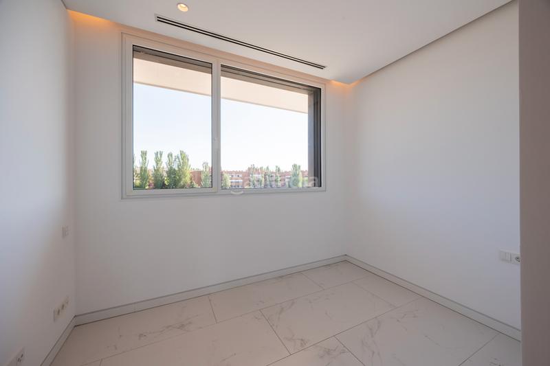 Foto 15aeb1b9-1cc5-451b-a0f4-d7821b6ce06e. Location appartement dans avenida de luis garcía cereceda 3 dans Pozuelo de Alarcón