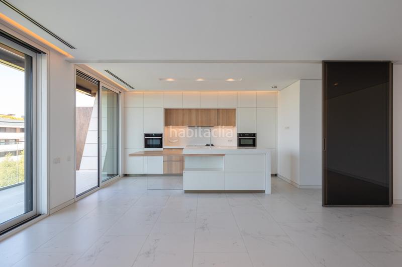 Foto b9a3971f-6076-4176-8bfc-6c2c8ed796ea. Location appartement dans avenida de luis garcía cereceda 3 dans Pozuelo de Alarcón
