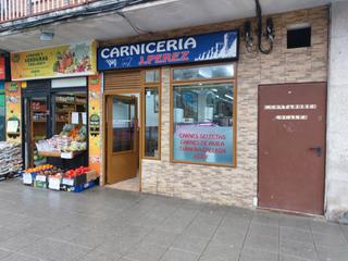 Locale commerciale in Plaza de San Pedro y San Pablo 8
