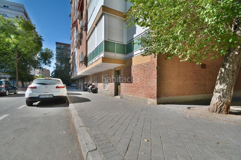 Foto 2ba12e89-ae6b-48e9-abab-446e6329d19a. Location bureau avec chauffage dans Peñagrande Madrid