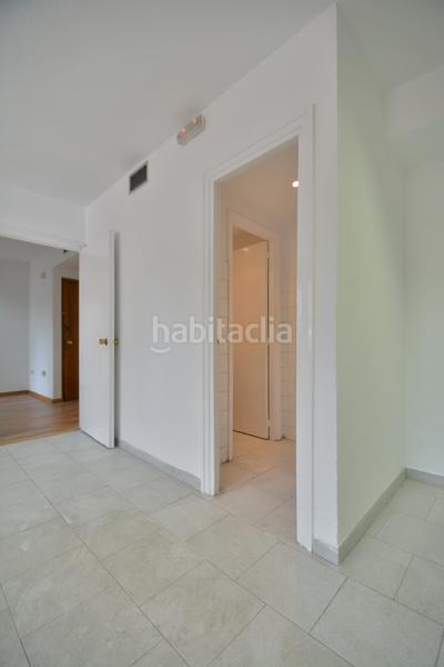 Foto b733e093-983c-4487-9a7a-4c66f6c5e91e. Miete büro mit heizung in Peñagrande Madrid